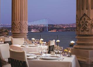 Istanbul Bolgesindeki En Romantik 14 Mekan Zomato